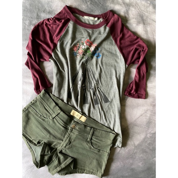 Obey Baseball Shirt - Picture 2 of 2